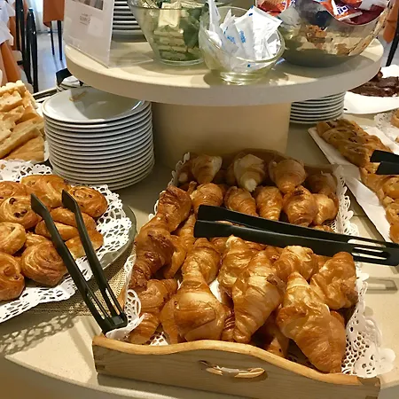 奥林匹克酒店 迪亚诺马里纳