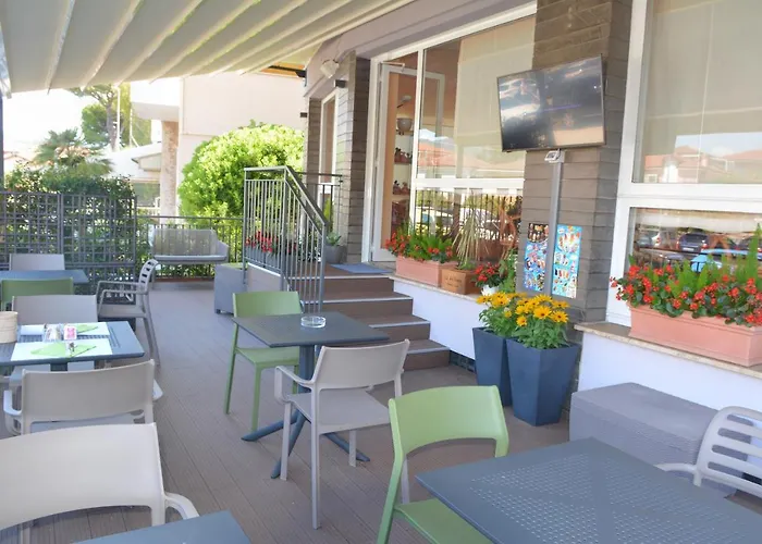 Olympic ホテル 3*