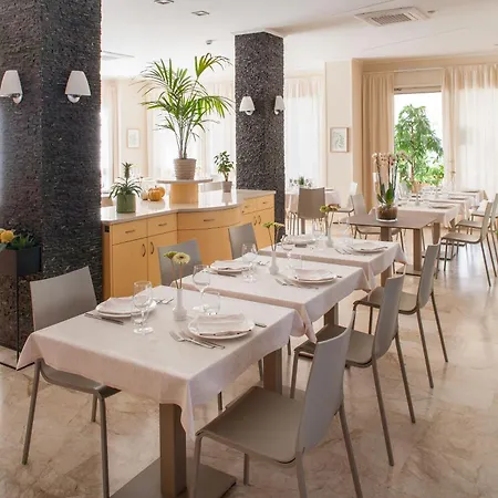 Hotell Olympic Diano Marina