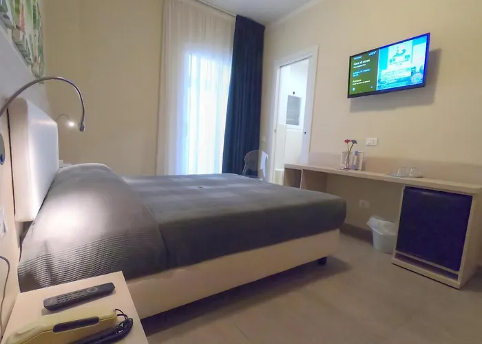 奥林匹克酒店 3* 迪亚诺马里纳